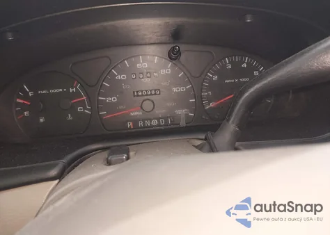 2002 Ford Taurus Se z USA, uszkodzony, nr VIN 1FAFP53U82G154652